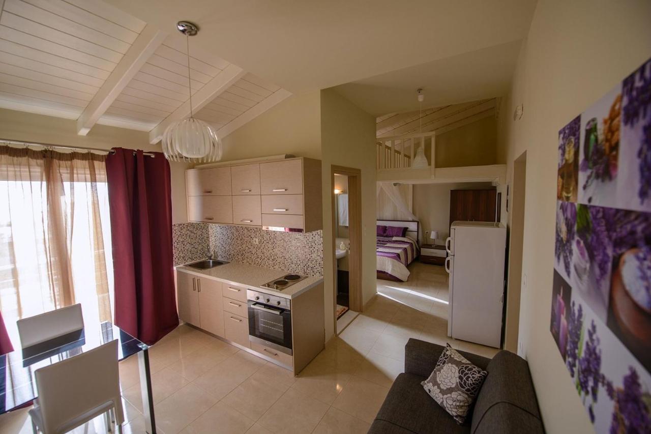 Alonia Hotel Kalamaki  Luaran gambar